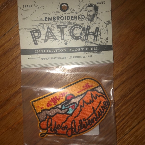 Embroidered Patch - Picture 1 of 2